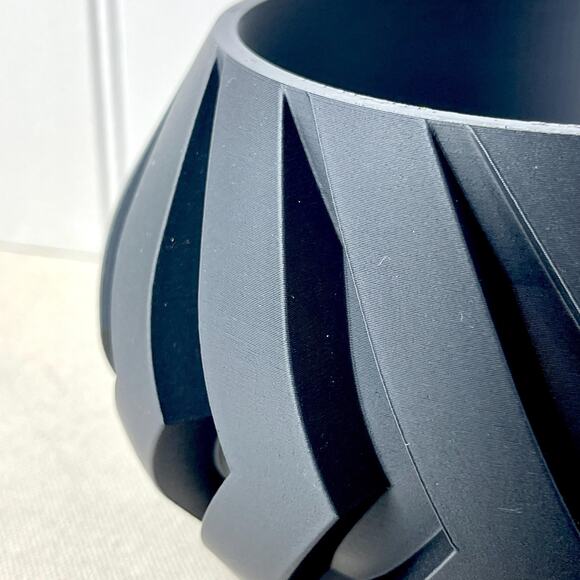 Geometric Indoor Planter Pot, Manse Planter Pot, Swirl Chevron Design - Picture 4 of 10